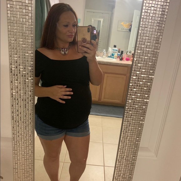 Meet your Posher, Stephanie - Picture 1 of 1